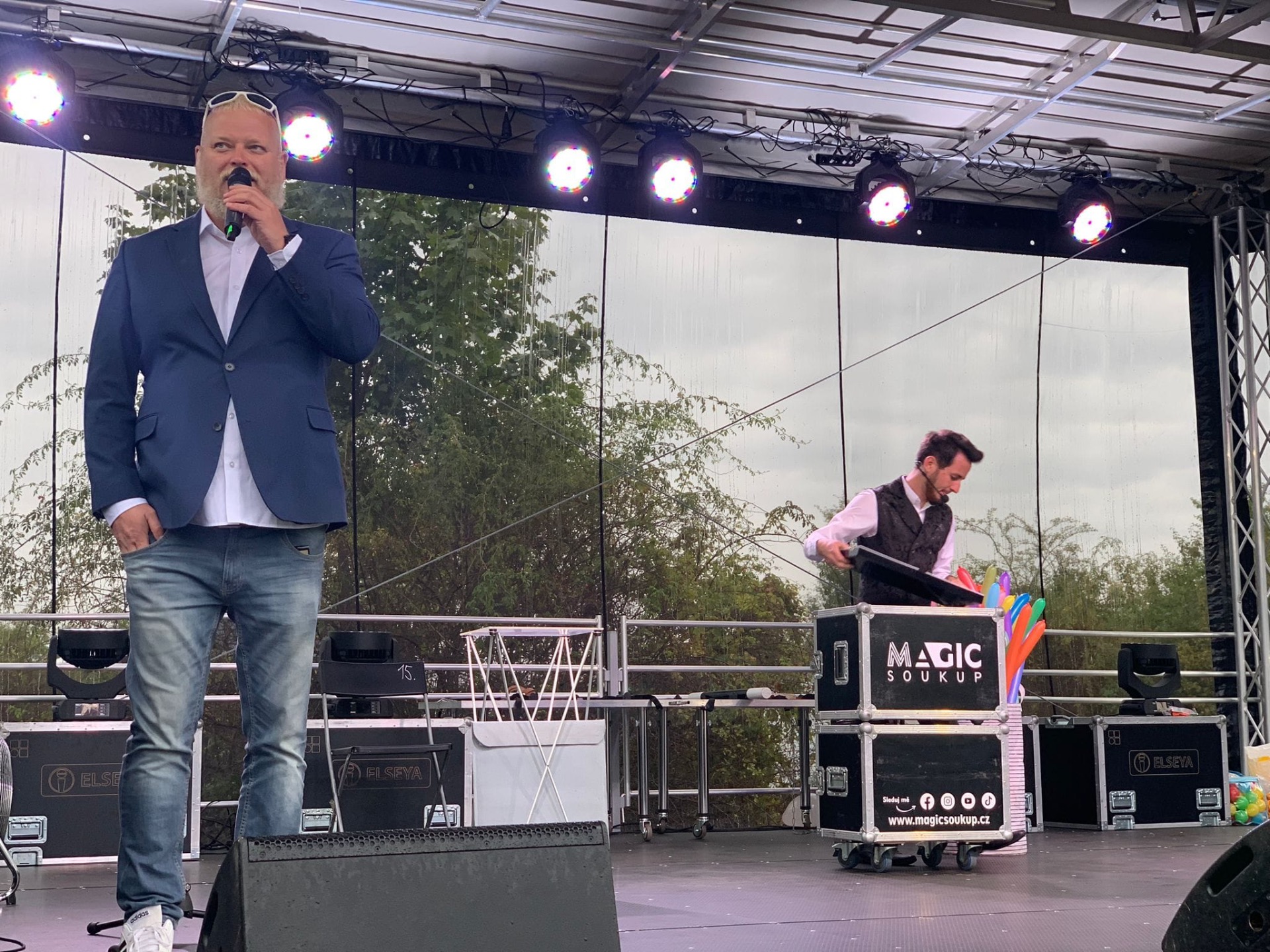 Praha Kyje rozhledna Doubravka (2022)