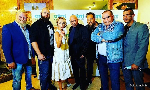 Premiéra filmu "Štěstí je krásná věc" (srpen 2020) Martin69Švejda,Tomáš Atom Brychta,Petra Hřebíčková,Pavel Pásek,Myšák Hladůvka, Milan Seky Sekretář a Robert Rosenberg.